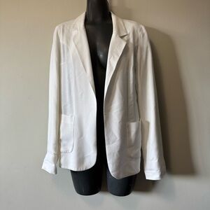 Aritzia x Talula Kent Blazer in White Blazer Lightweight Suit Jacket